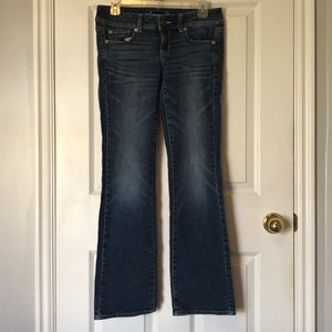 AMERICAN EAGLE JEANS
